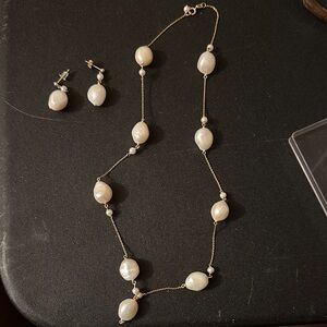 Elegant Pearl Necklace and Earring Set